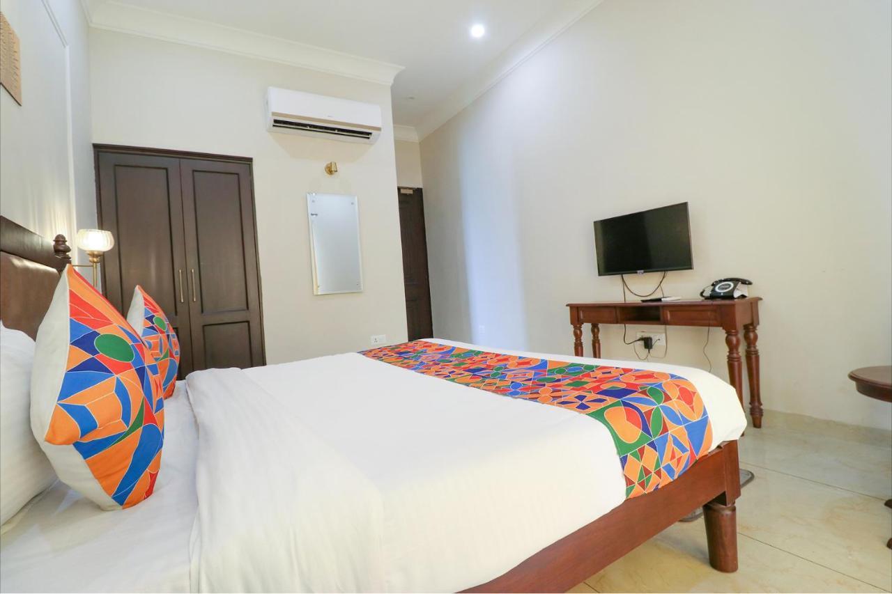 Fabhotel K9 Villa Ludhiana Exteriör bild