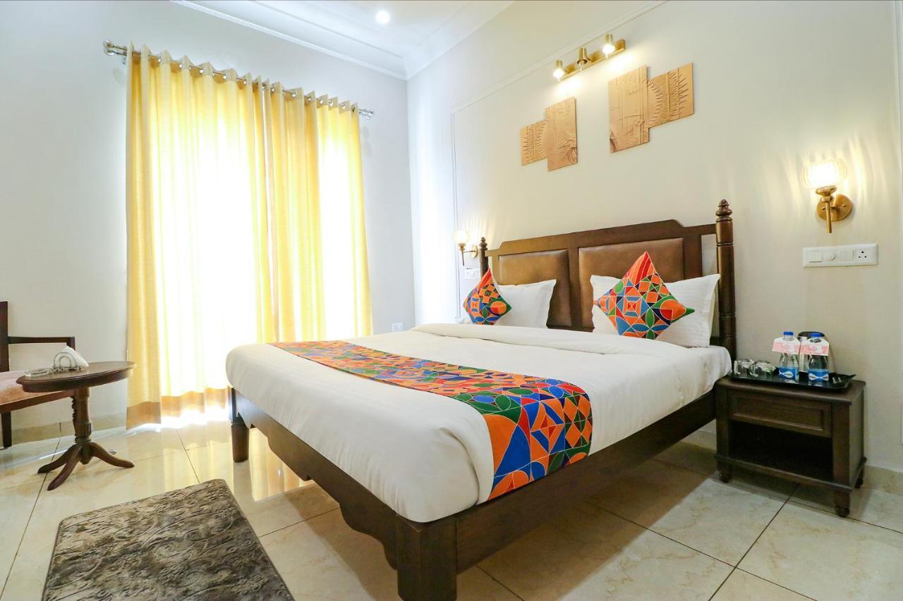 Fabhotel K9 Villa Ludhiana Exteriör bild